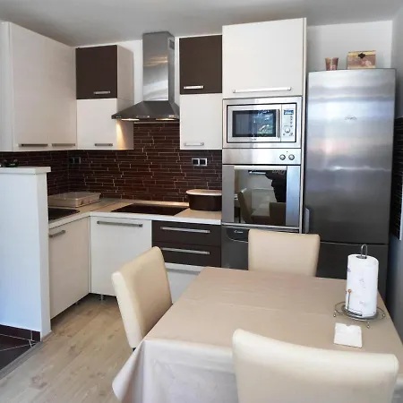 Felix Apartment